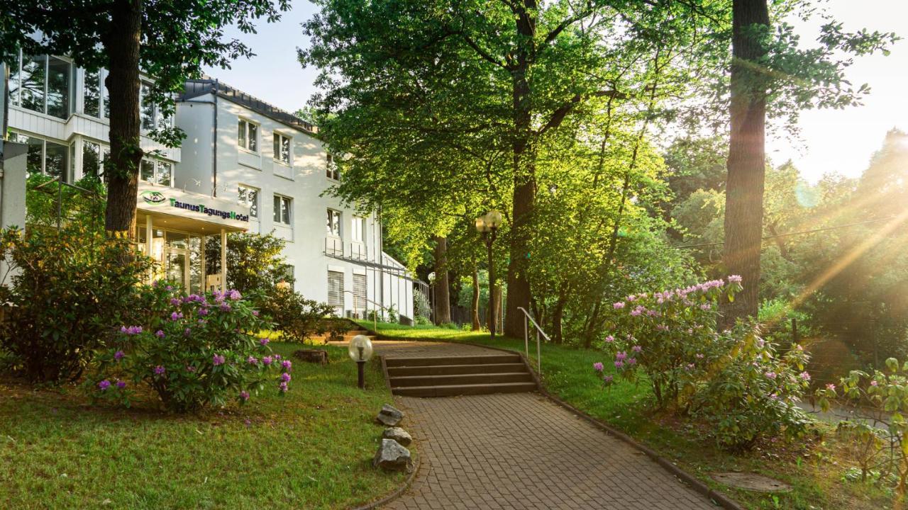 Taunustagungshotel Friedrichsdorf Exterior foto